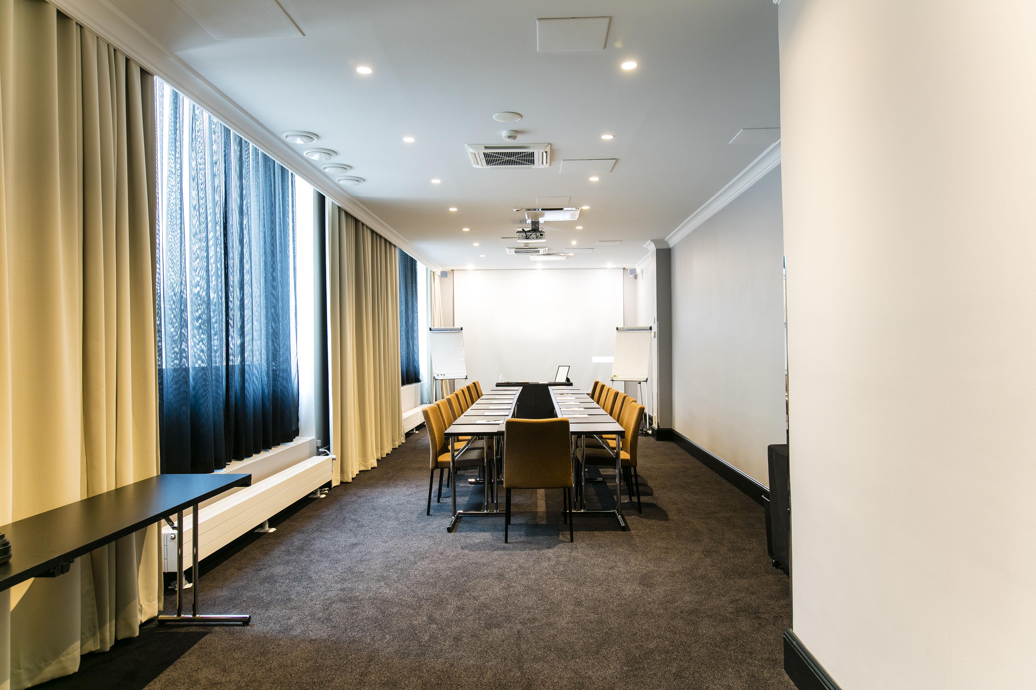 Hotel Lilla Roberts Helsinki Exterior photo